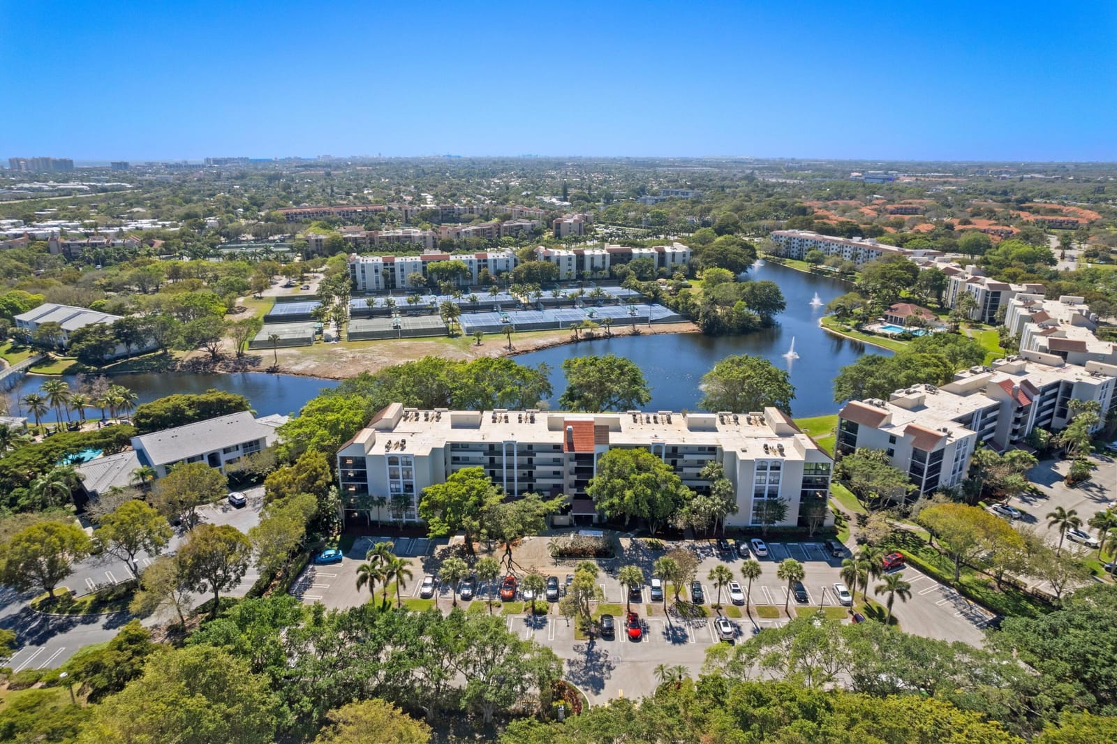 820 Lavers Circle G211 — photo 4