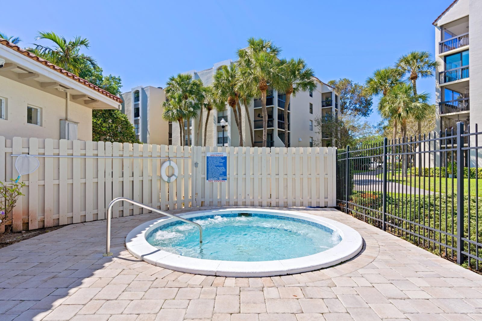 820 Lavers Circle G211 — photo 7