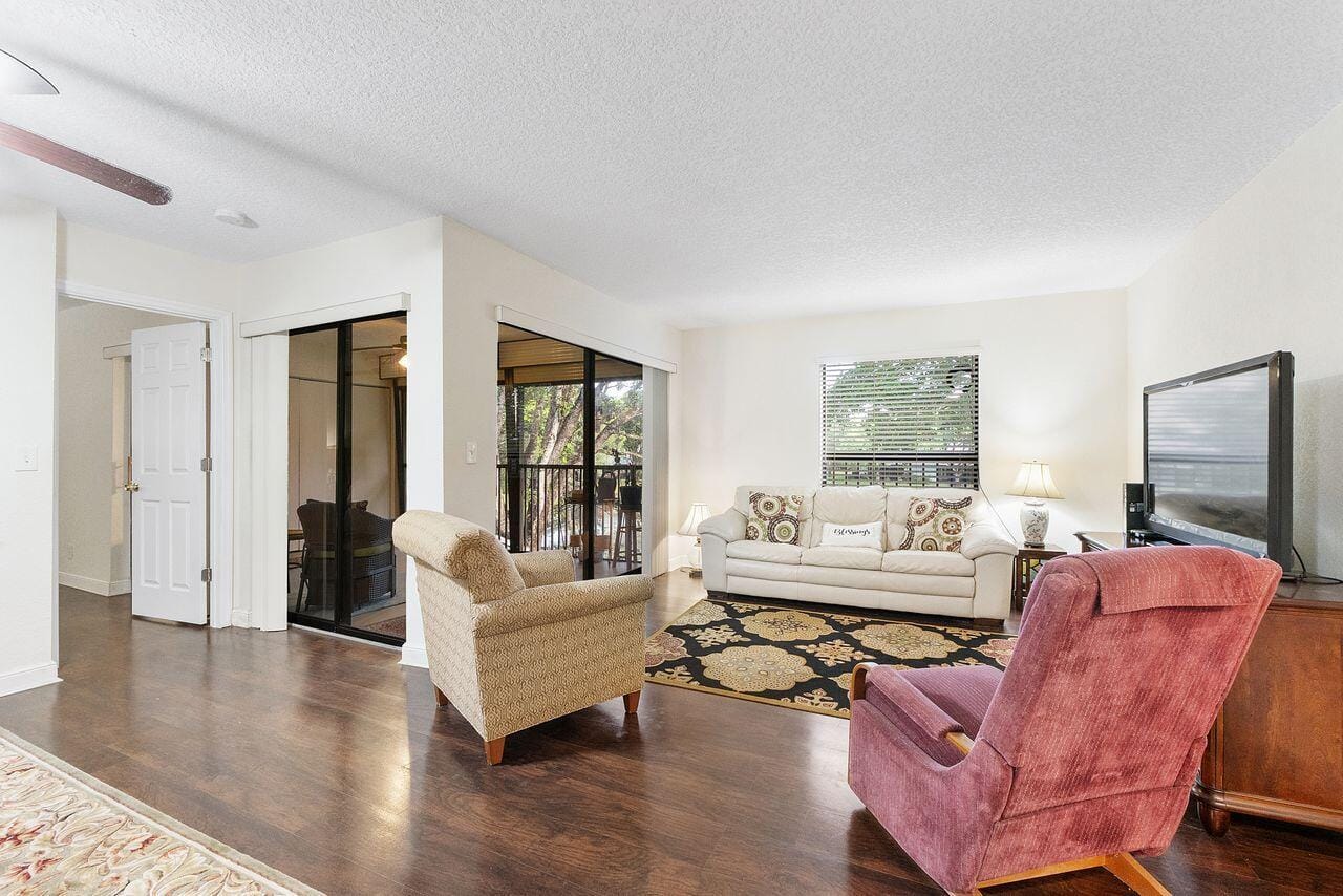 4063 CARAMBOLA Circle N 2977, Coconut Creek, FL 33066 photo 12