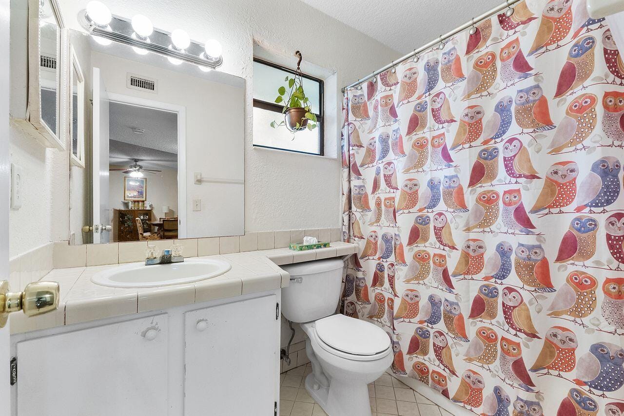 4063 CARAMBOLA Circle N 2977, Coconut Creek, FL 33066 photo 17
