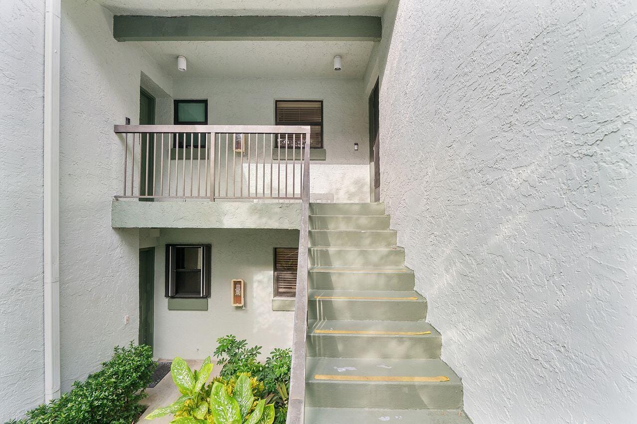 4063 CARAMBOLA Circle N 2977, Coconut Creek, FL 33066 photo 21
