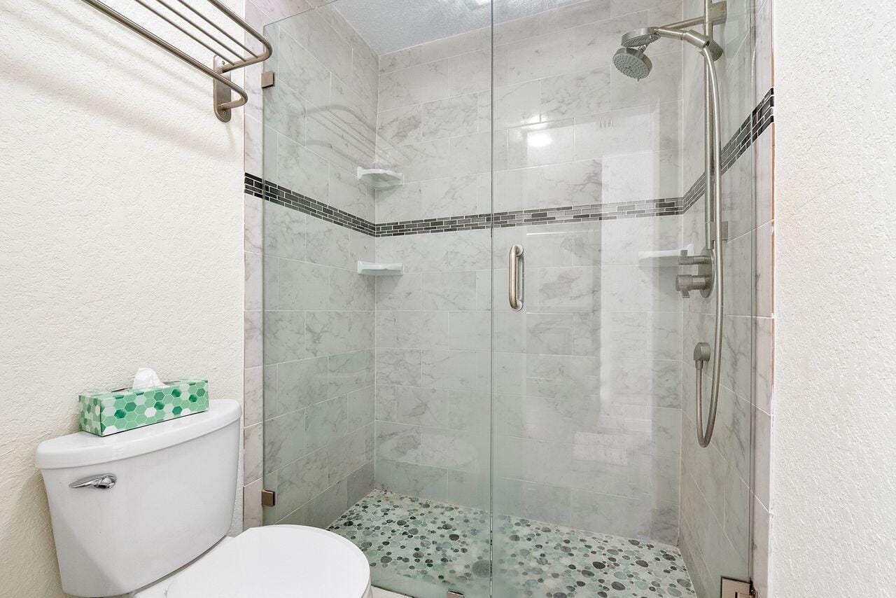4063 CARAMBOLA Circle N 2977, Coconut Creek, FL 33066 photo 6