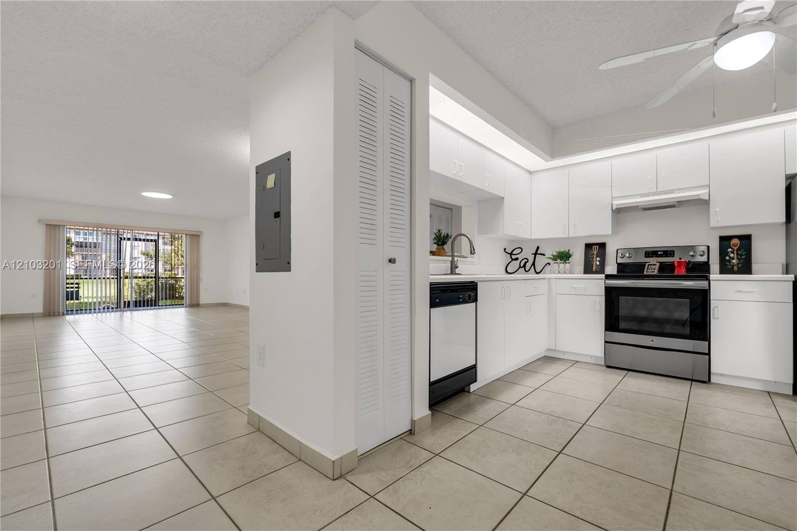 12551 SW 16th Court 107C — photo 3