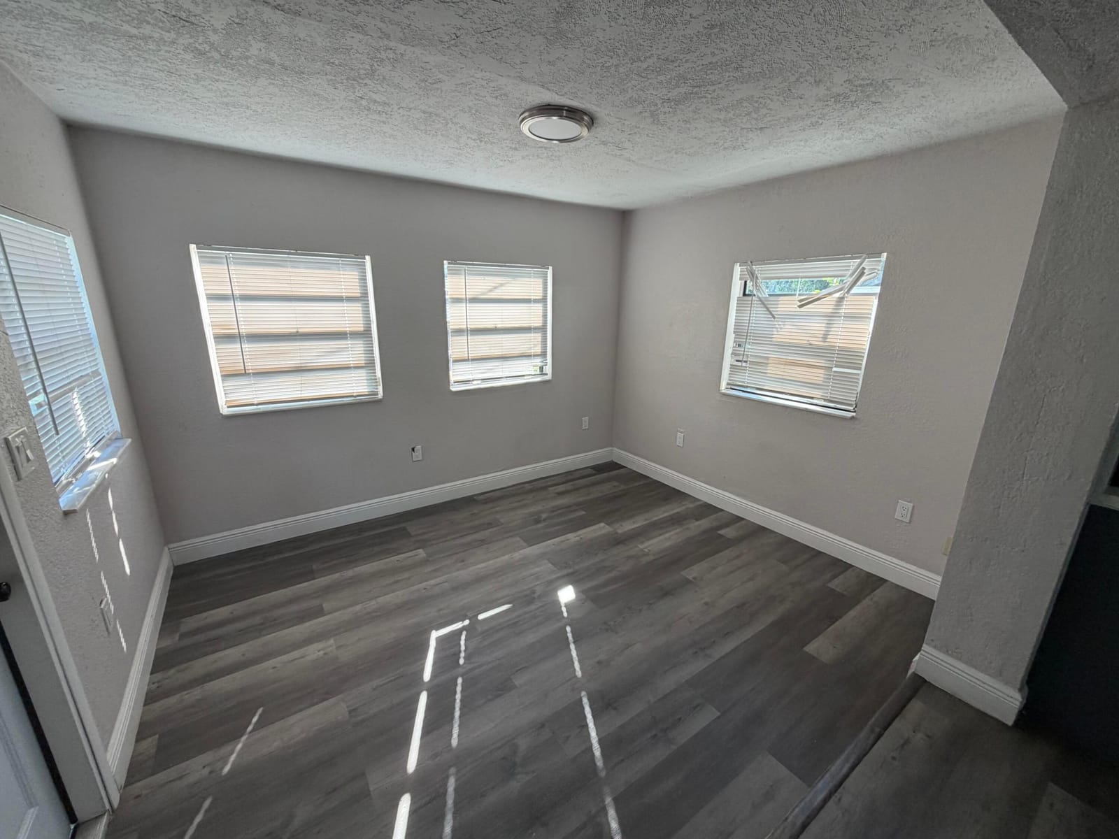 1526 NE 1ST Court — photo 11