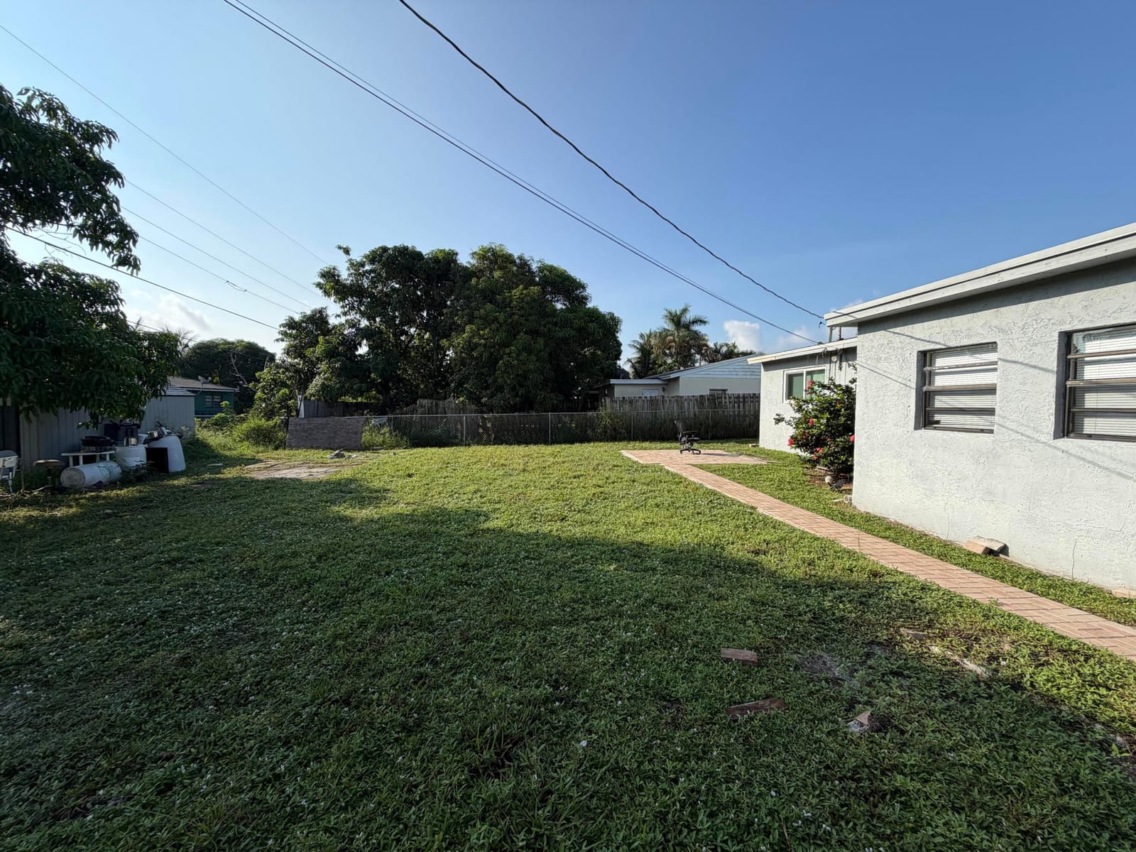 1526 NE 1ST Court — photo 6
