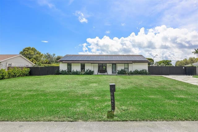 8840 SW 181st Terrace, Palmetto Bay, FL 33157