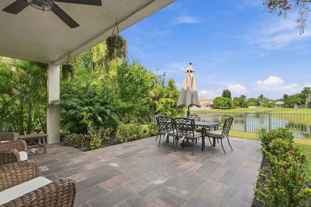 2755 MISTY OAKS Circle, Royal Palm Beach, FL 33411