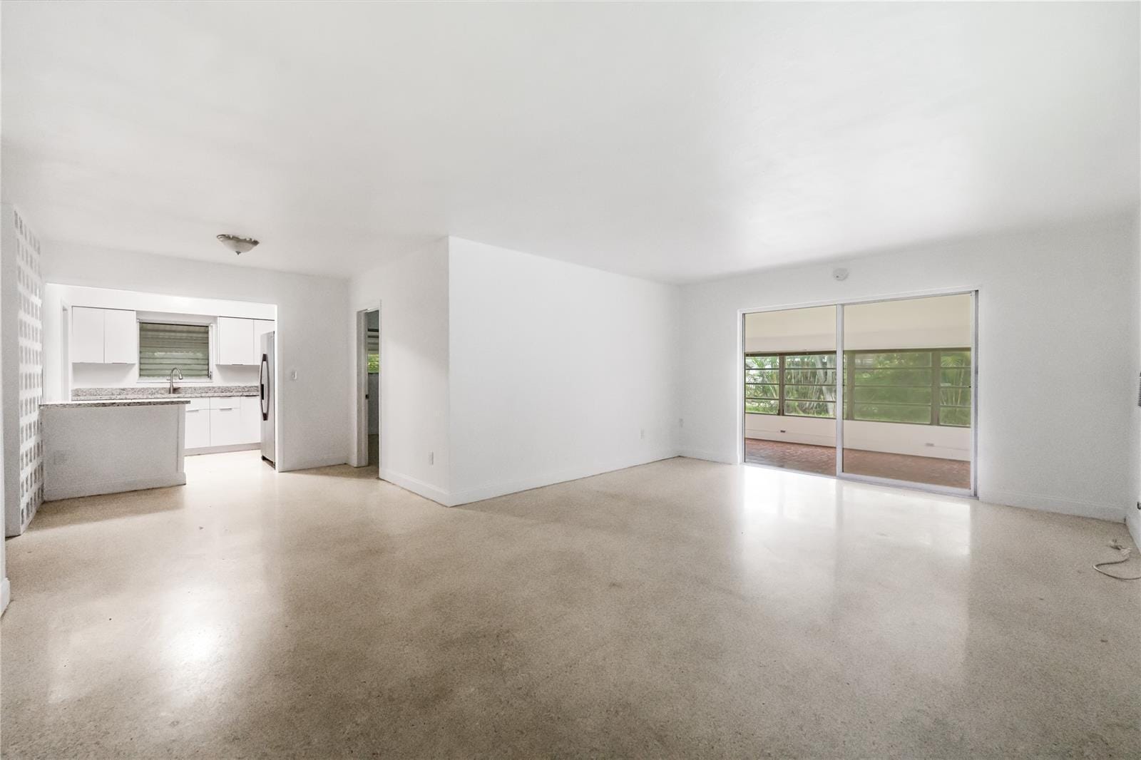 14145 NE 16th Court — photo 5