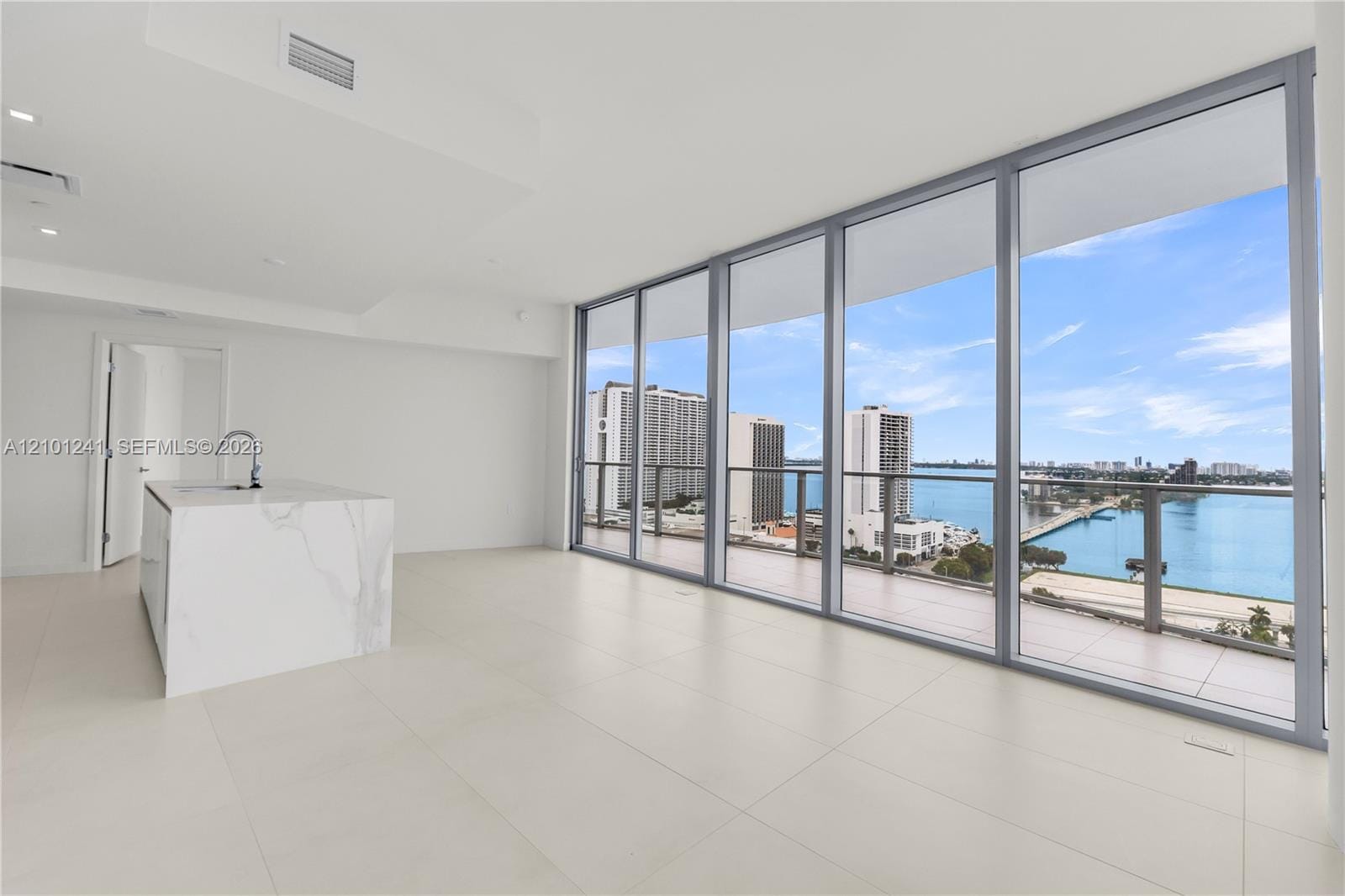 1400 Biscayne 1901, Miami, FL 33132 photo 11