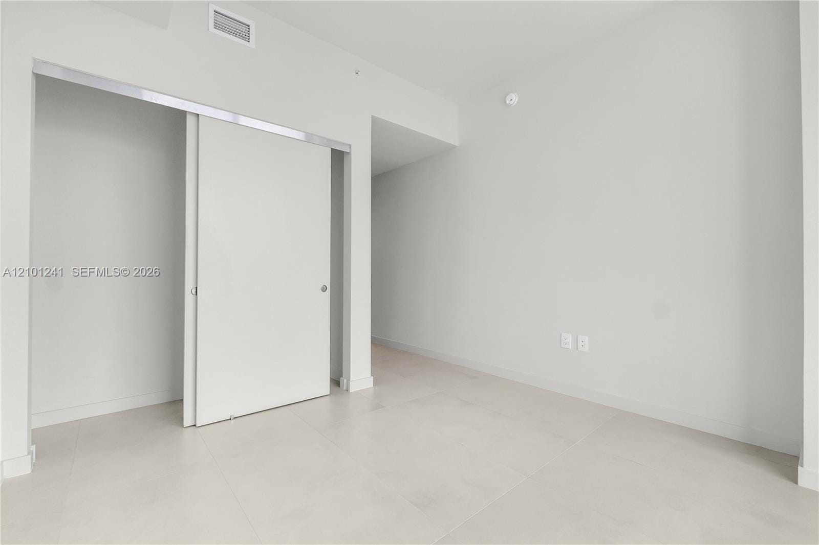 1400 Biscayne 1901, Miami, FL 33132 photo 17