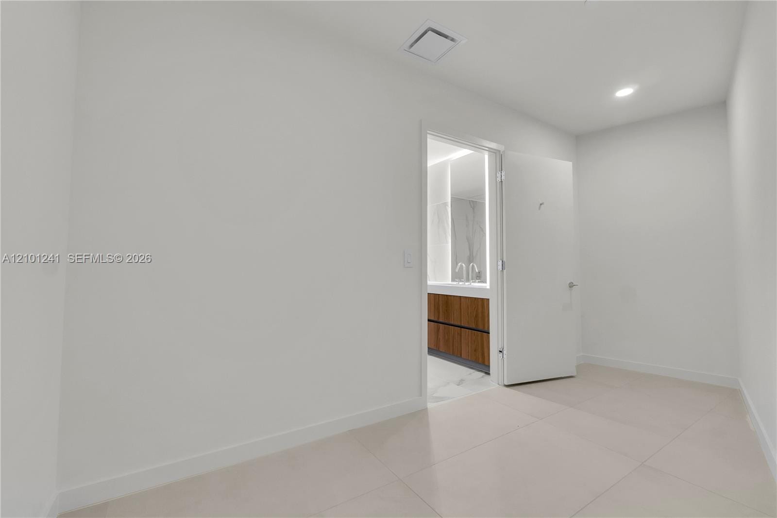 1400 Biscayne 1901, Miami, FL 33132 photo 28