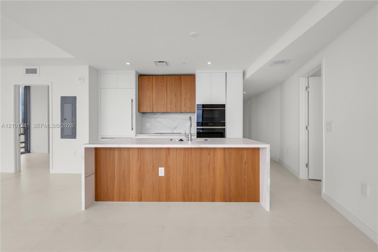 1400 Biscayne 1901, Miami, FL 33132 photo 5