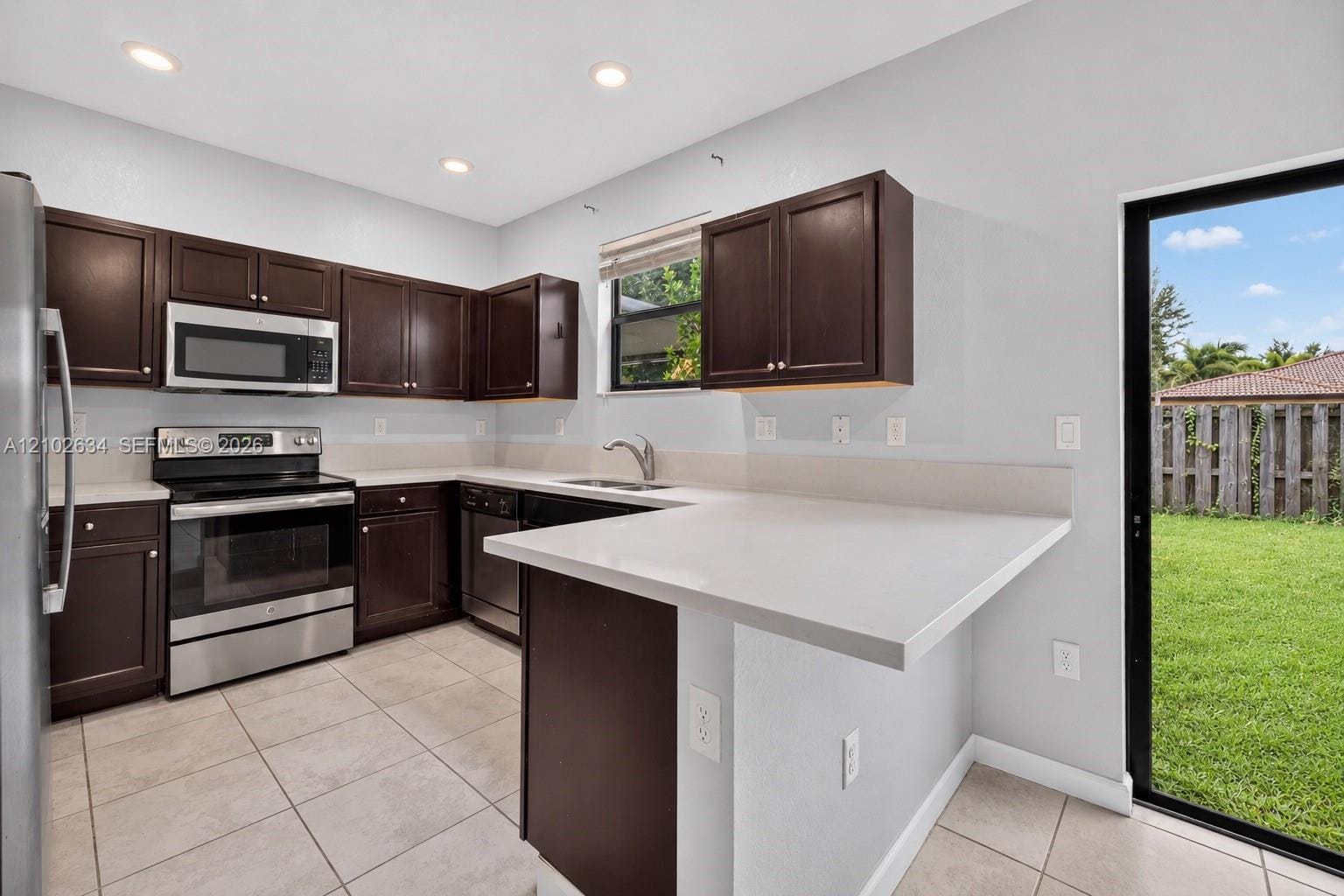 144 SE 37th Terrace, Homestead, FL 33033 photo 2
