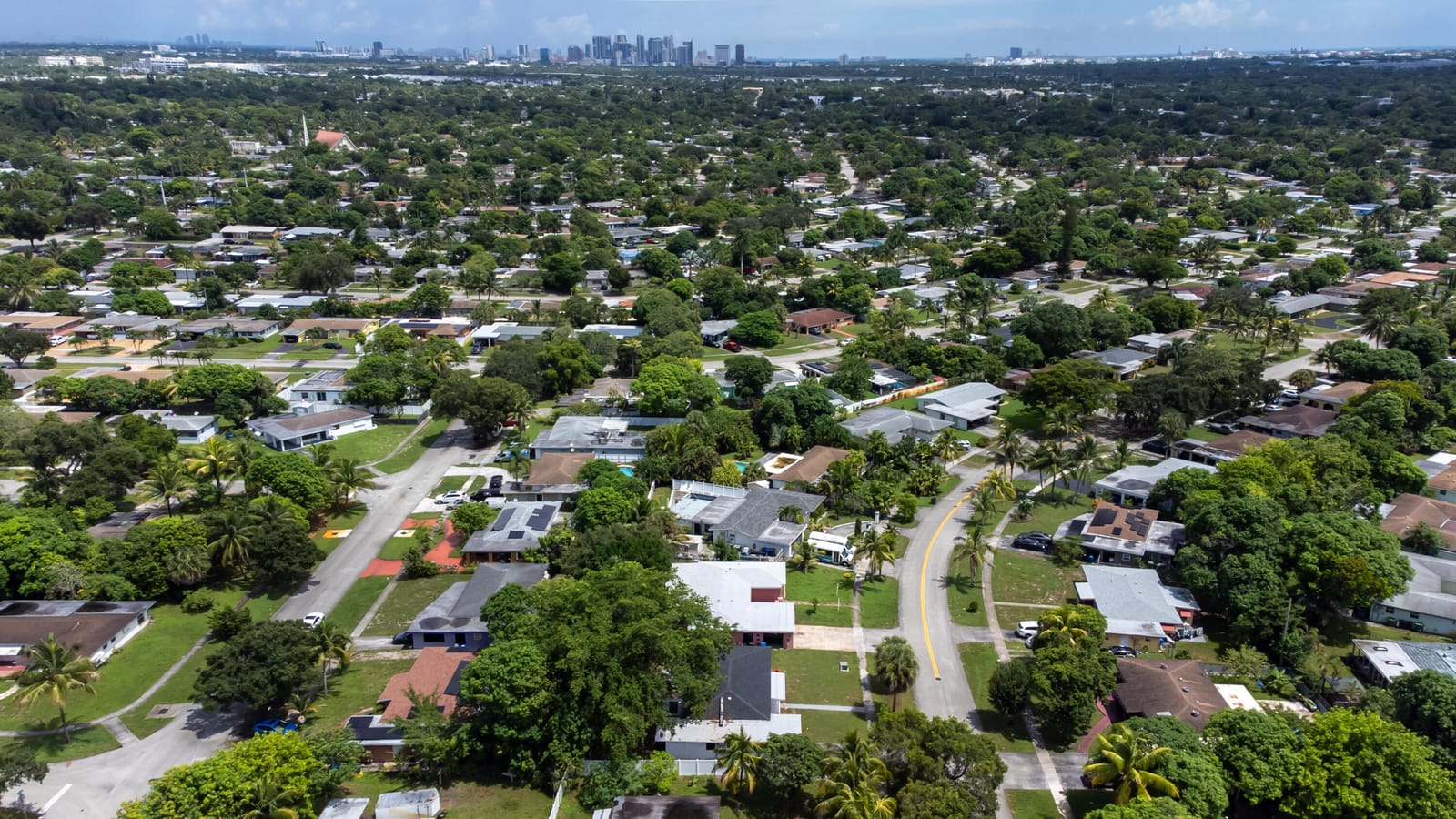 810 Wyoming Avenue, Fort Lauderdale, FL 33312 photo 9