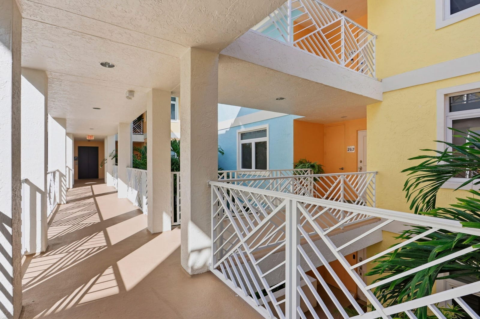 309 E OCEAN Avenue 202, Lantana, FL 33462 photo 1