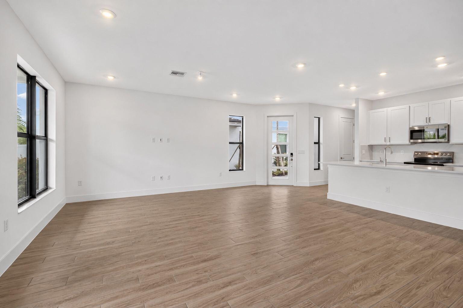 1204 National Street — photo 7