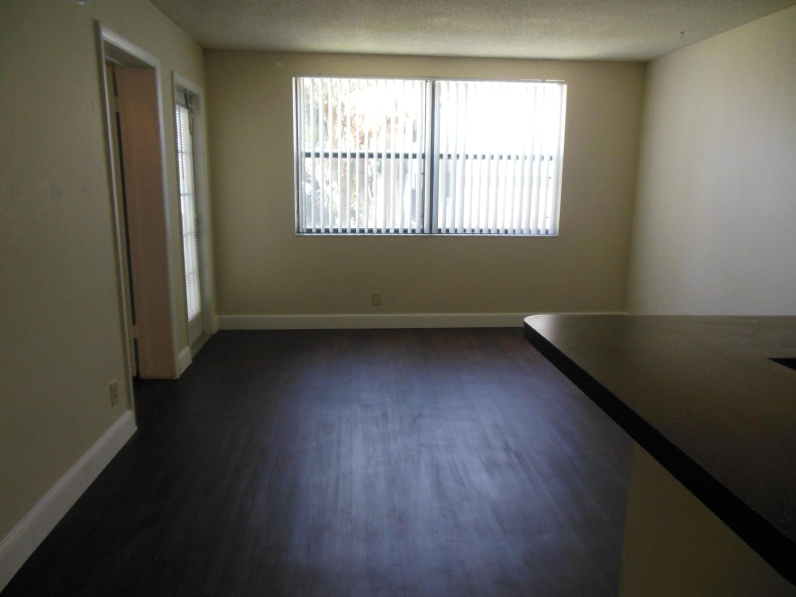 728 EXECUTIVE CENTER Drive 27 — photo 4