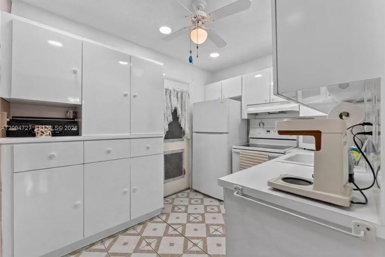 1395 NE 167th Street 212, Miami, FL 33162 photo 15
