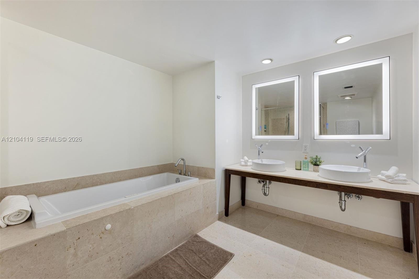 485 Brickell Avenue 4804, Miami, FL 33131 photo 27