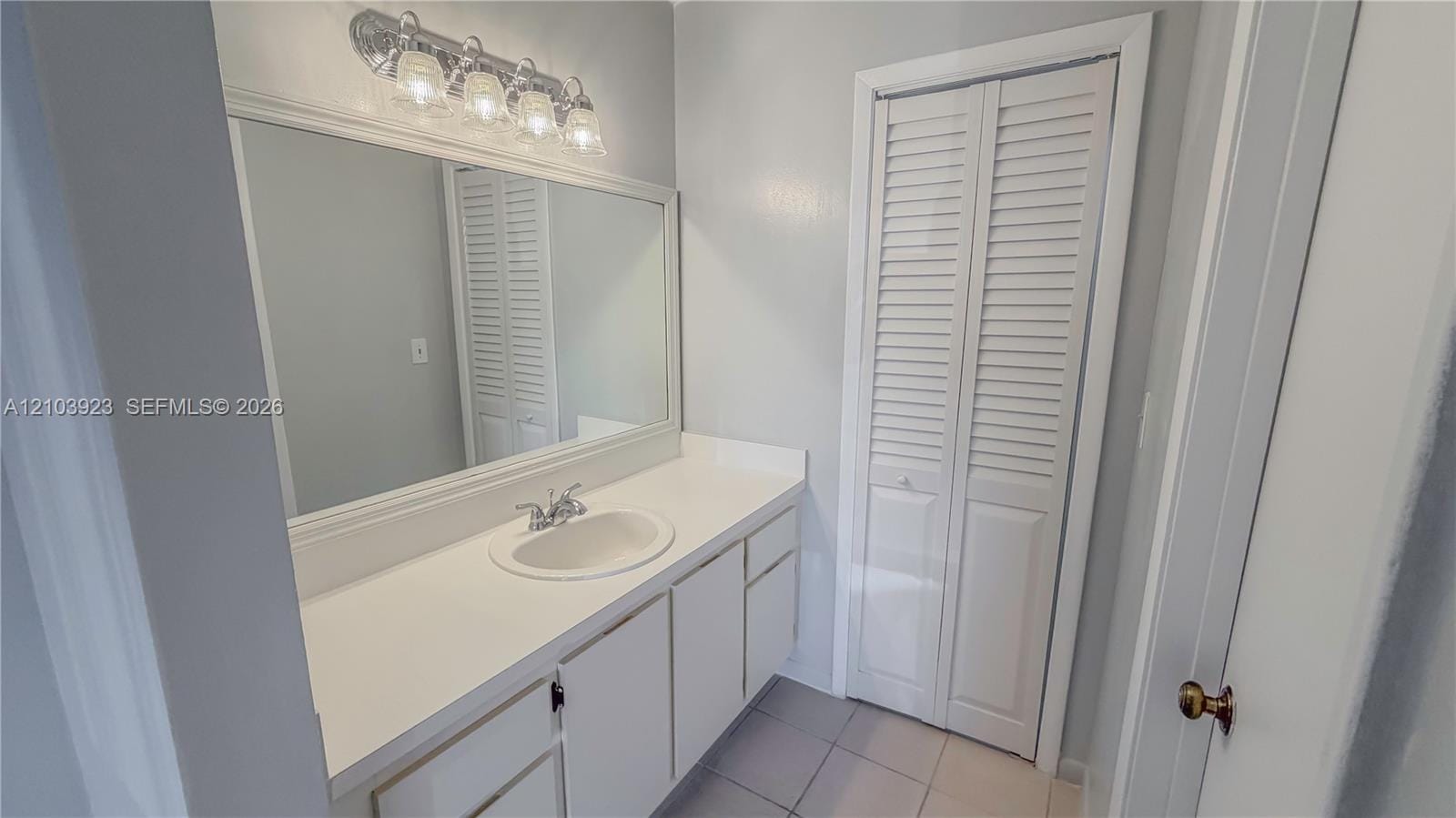 905 NE 209th Street 104-30, Miami, FL 33179 photo 13