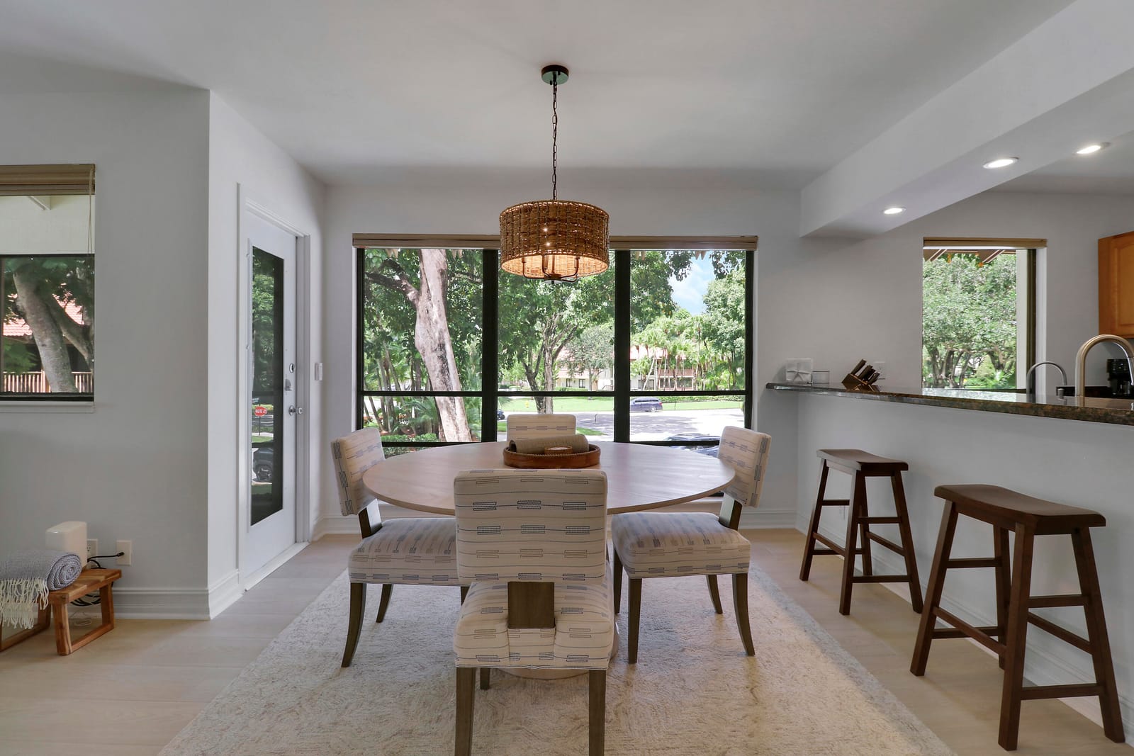 606 Brackenwood Cove — photo 3