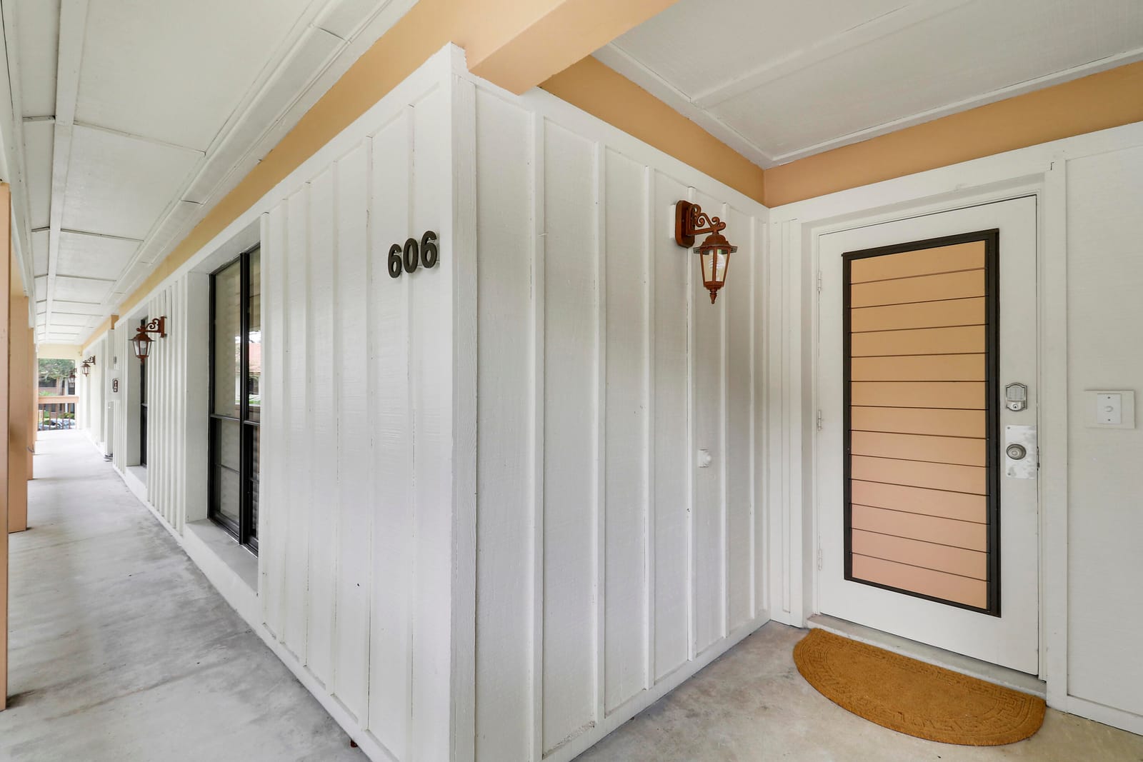 606 Brackenwood Cove — photo 8