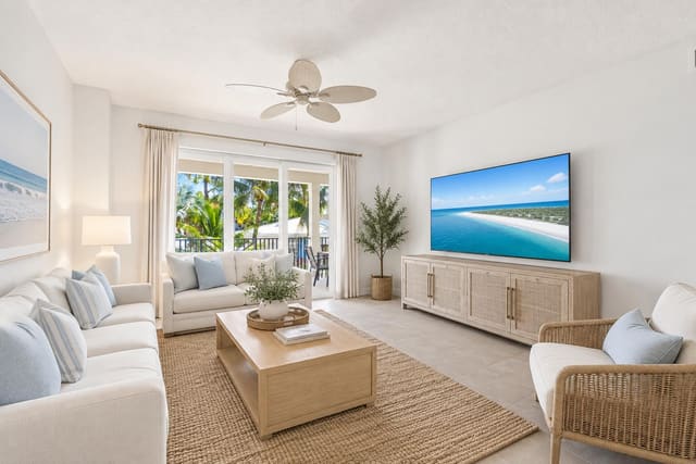 822 Bay Colony Drive S, Juno Beach, FL 33408