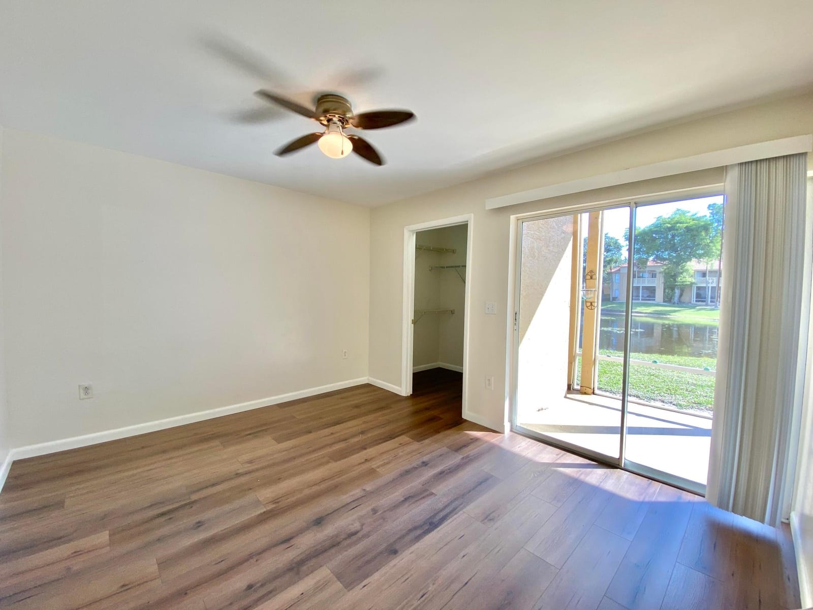 4839 Via Palm Lakes 1108 — photo 8