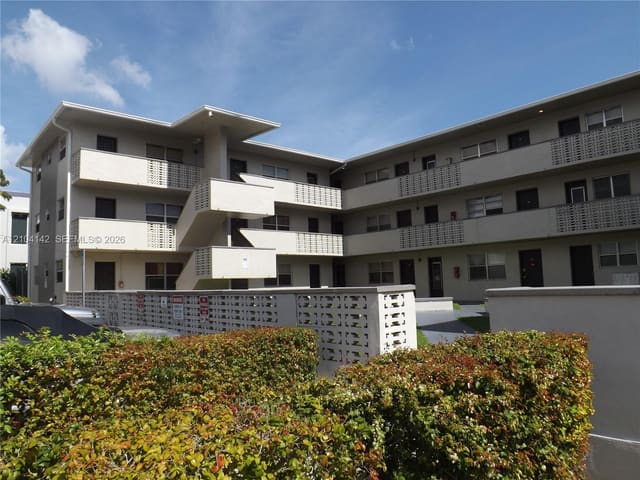 1545 NW 8th Avenue 205, Miami, FL 33136