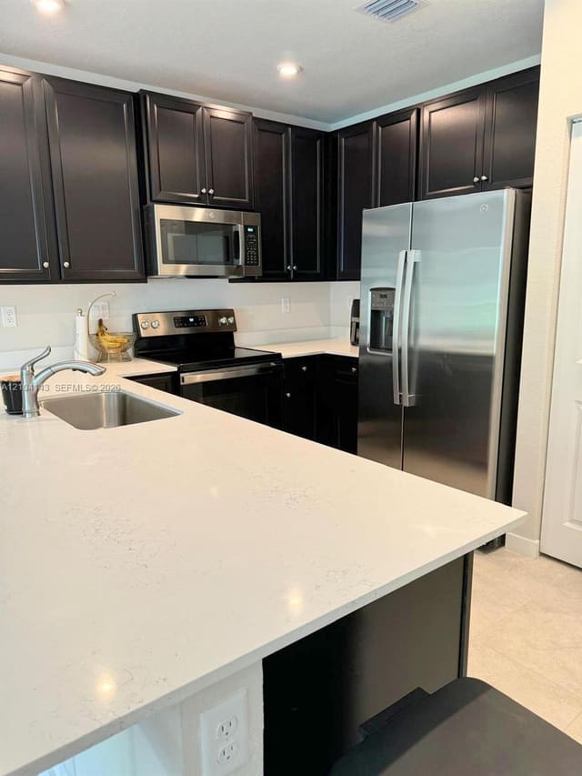 1045 NW 4th Terrace, Florida City, FL 33034