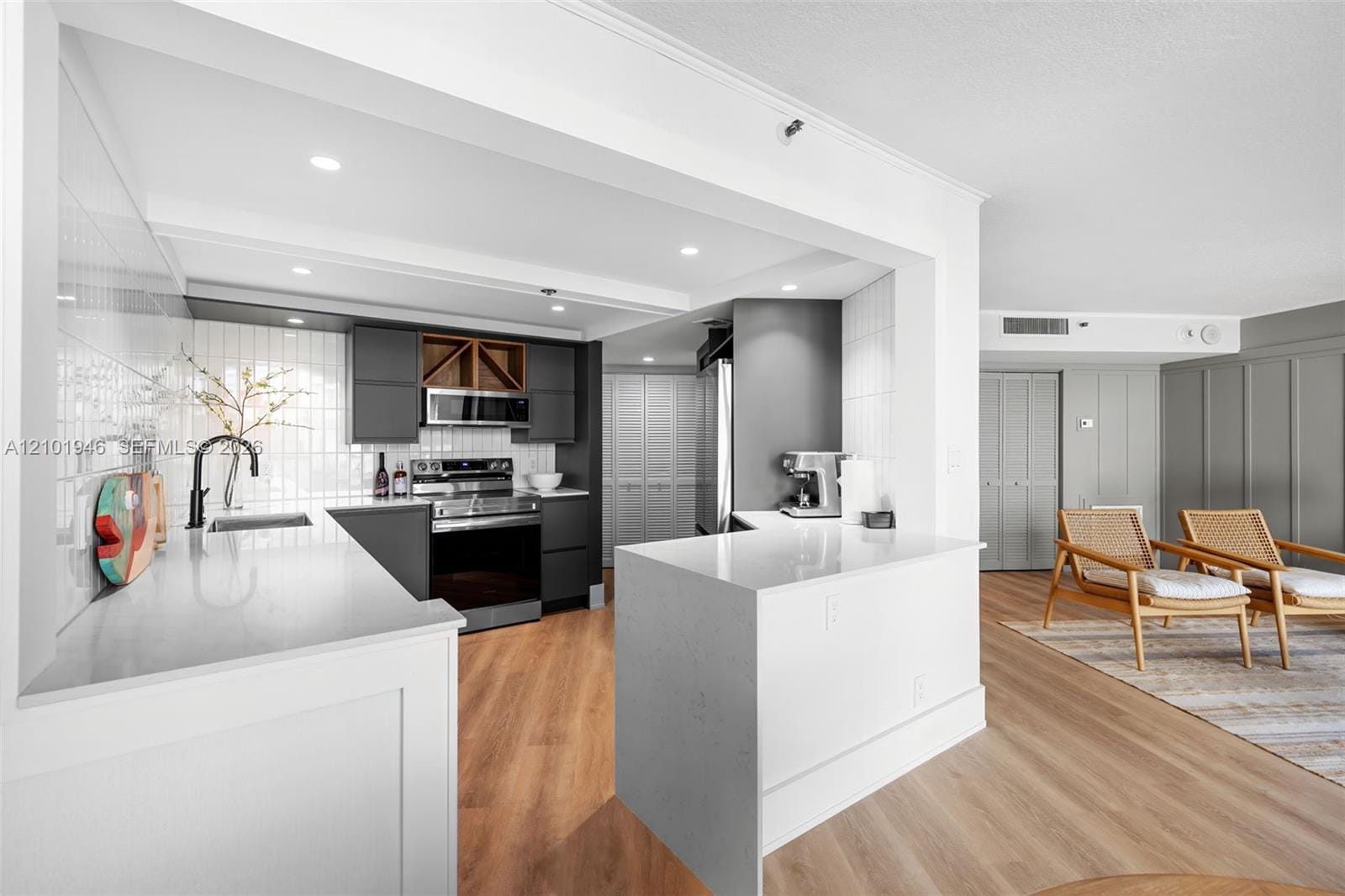 1361 S Ocean Boulevard 805 — photo 4
