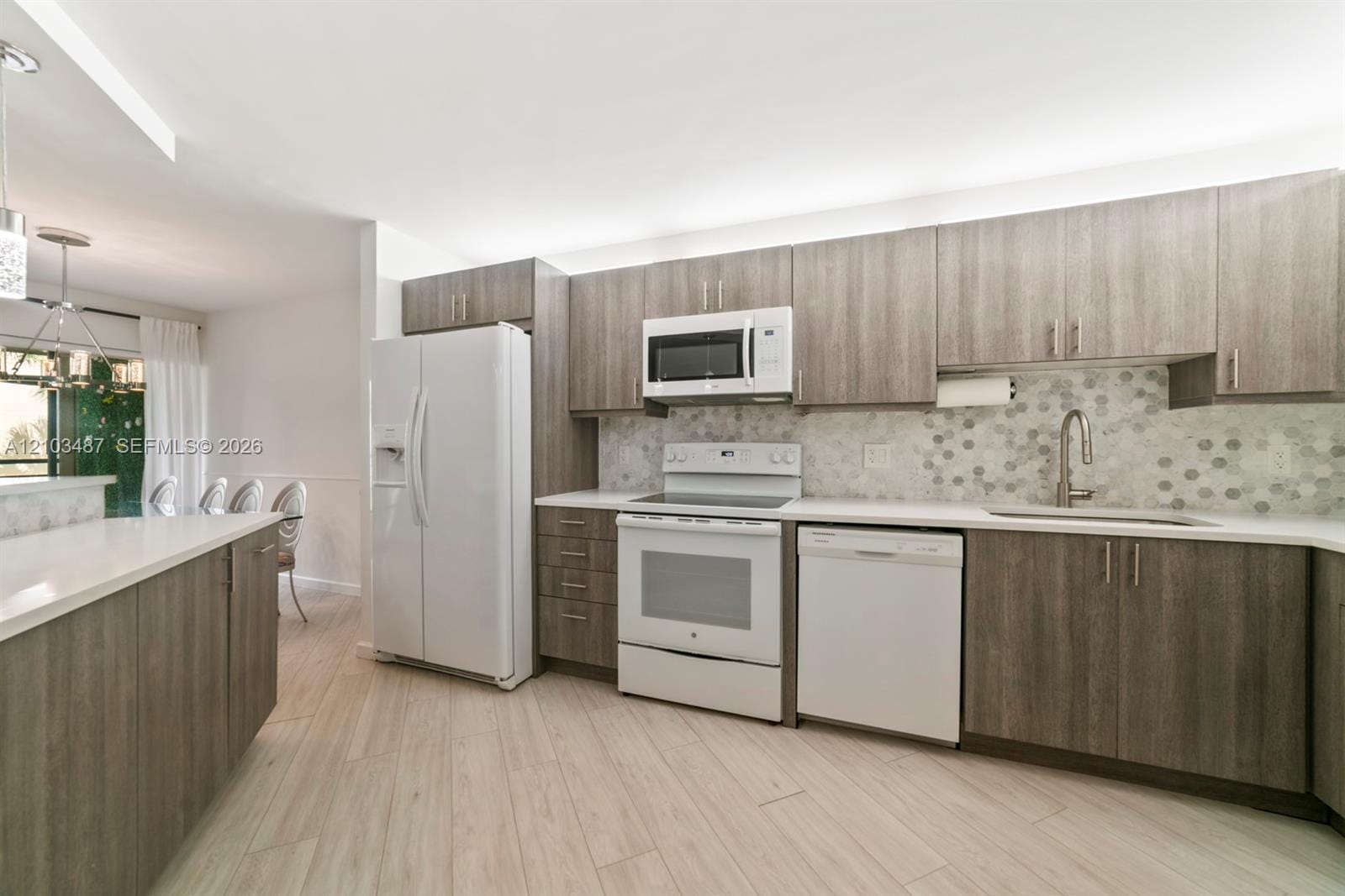 5850 Camino Del Sol 206, Boca Raton, FL 33433 photo 11