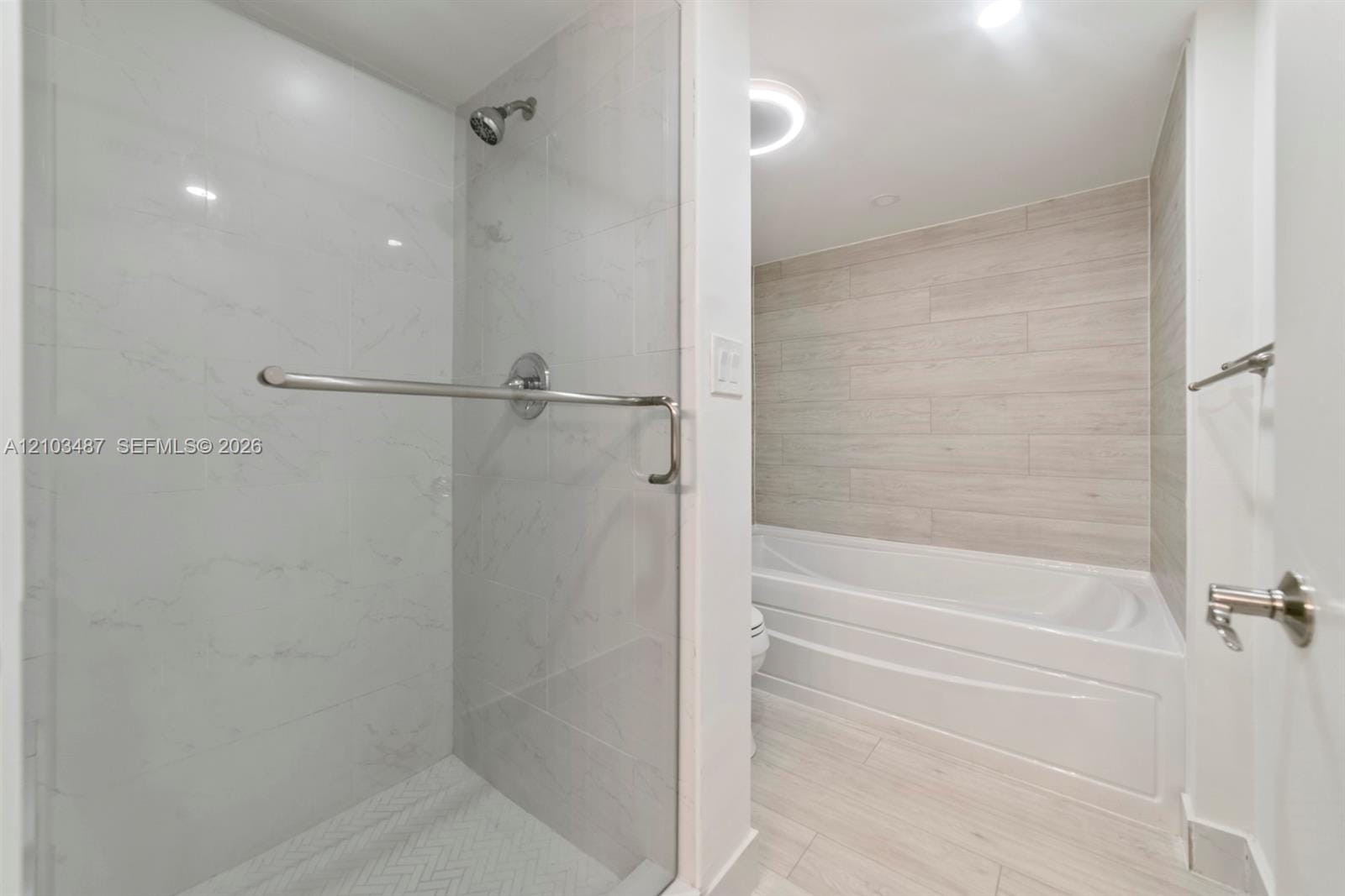 5850 Camino Del Sol 206, Boca Raton, FL 33433 photo 17