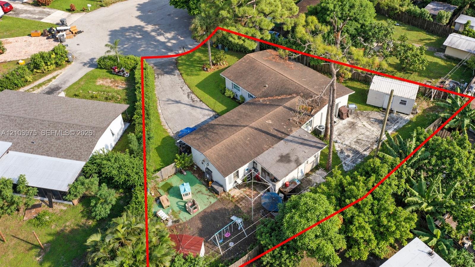851 Caroline Circle, West Palm Beach, FL 33413 photo 25