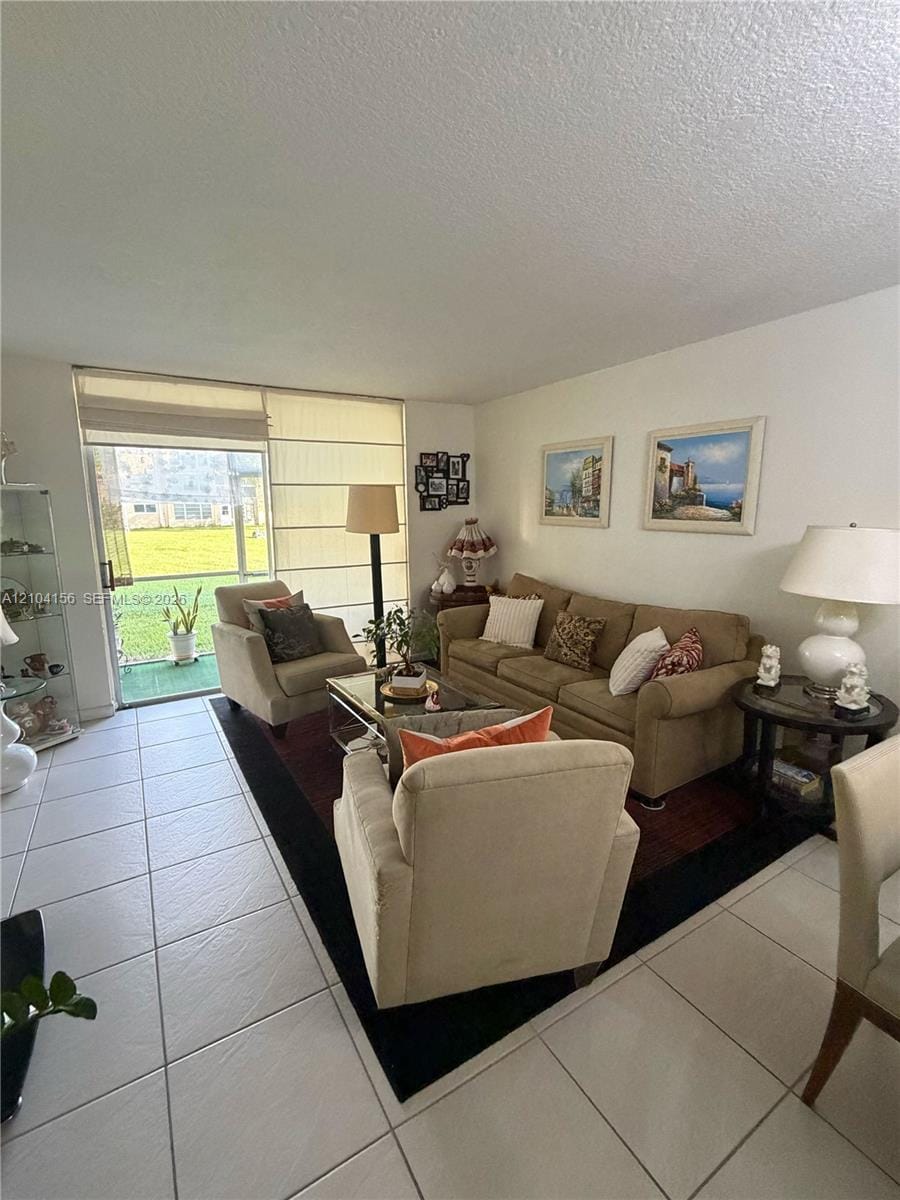 8880 Sunrise Lakes Boulevard 101, Sunrise, FL 33322 photo 19
