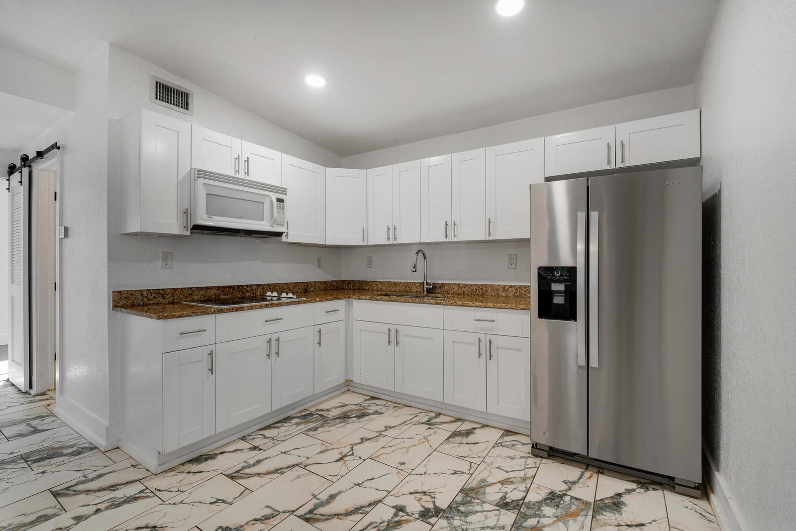 130 PLUM TREE Drive — photo 3