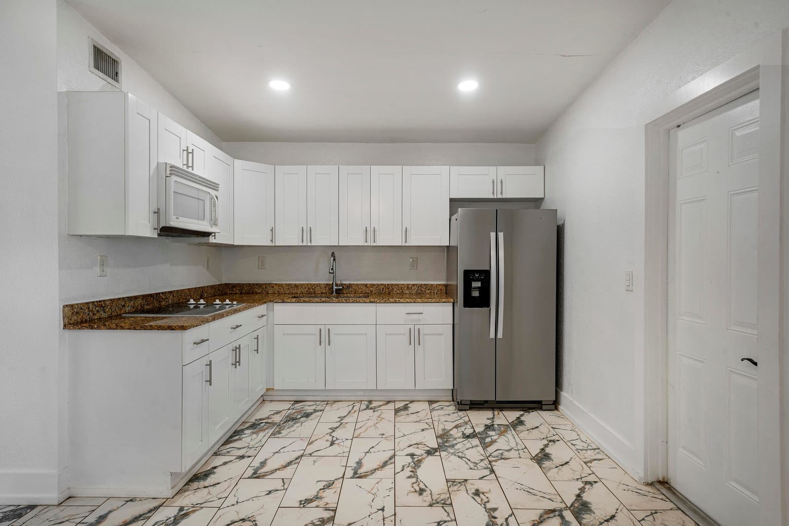 130 PLUM TREE Drive — photo 4