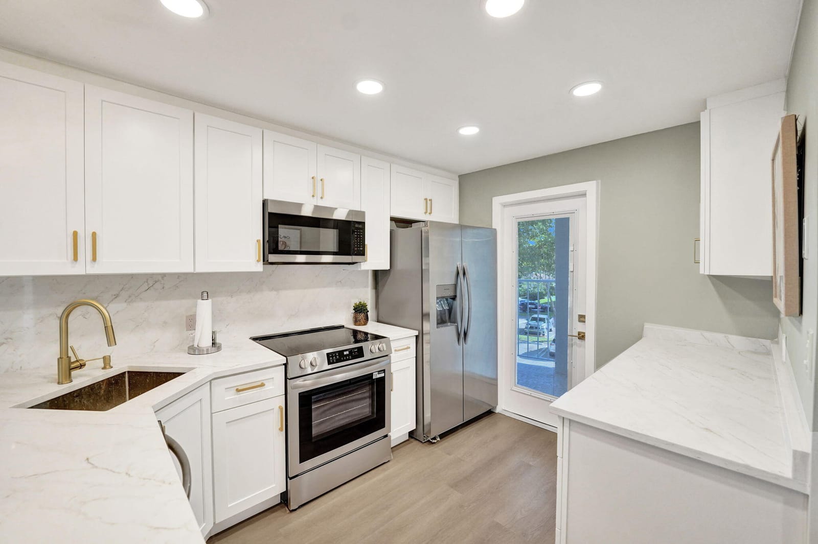 3010 N COURSE Drive 312 — photo 5
