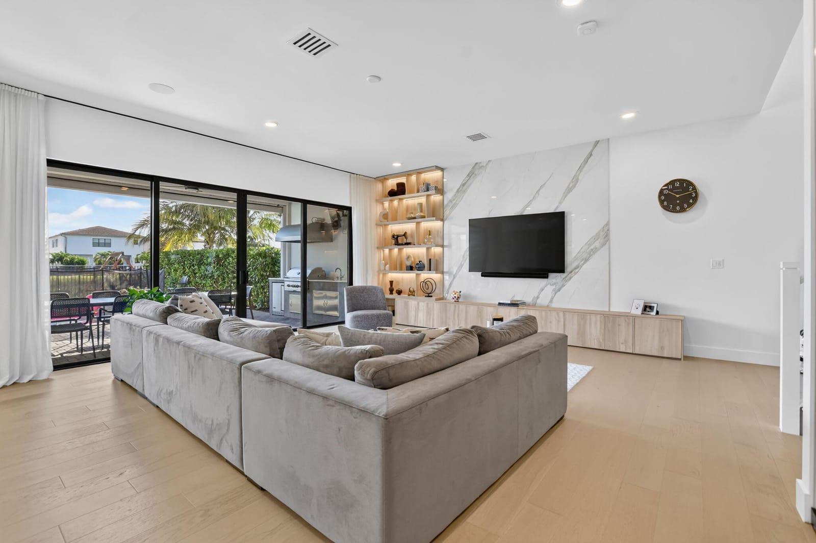 17258 PAGODA PALMS Drive — photo 10