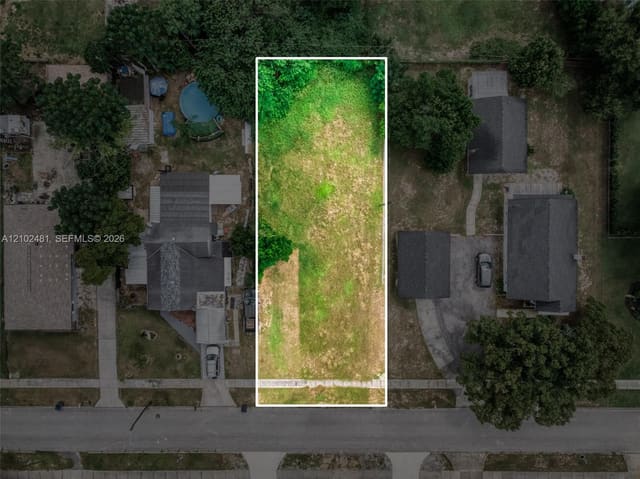 345 Matlo Avenue, Sebring, FL 33870