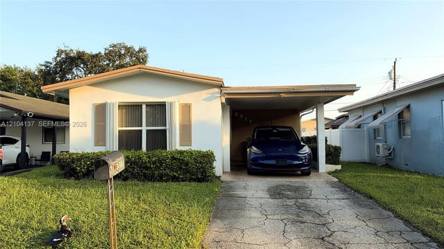 2317 Hope Street, Hollywood, FL 33020