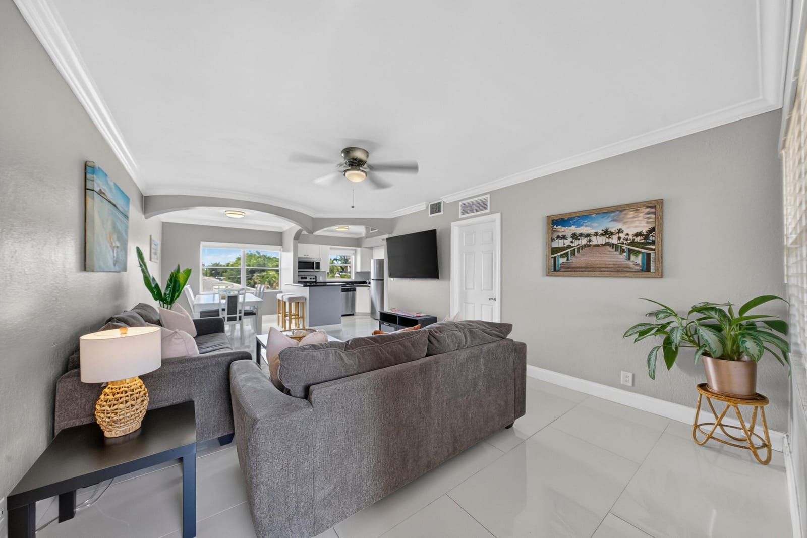 744 NE 14th Avenue 21, Fort Lauderdale, FL 33304 photo 16