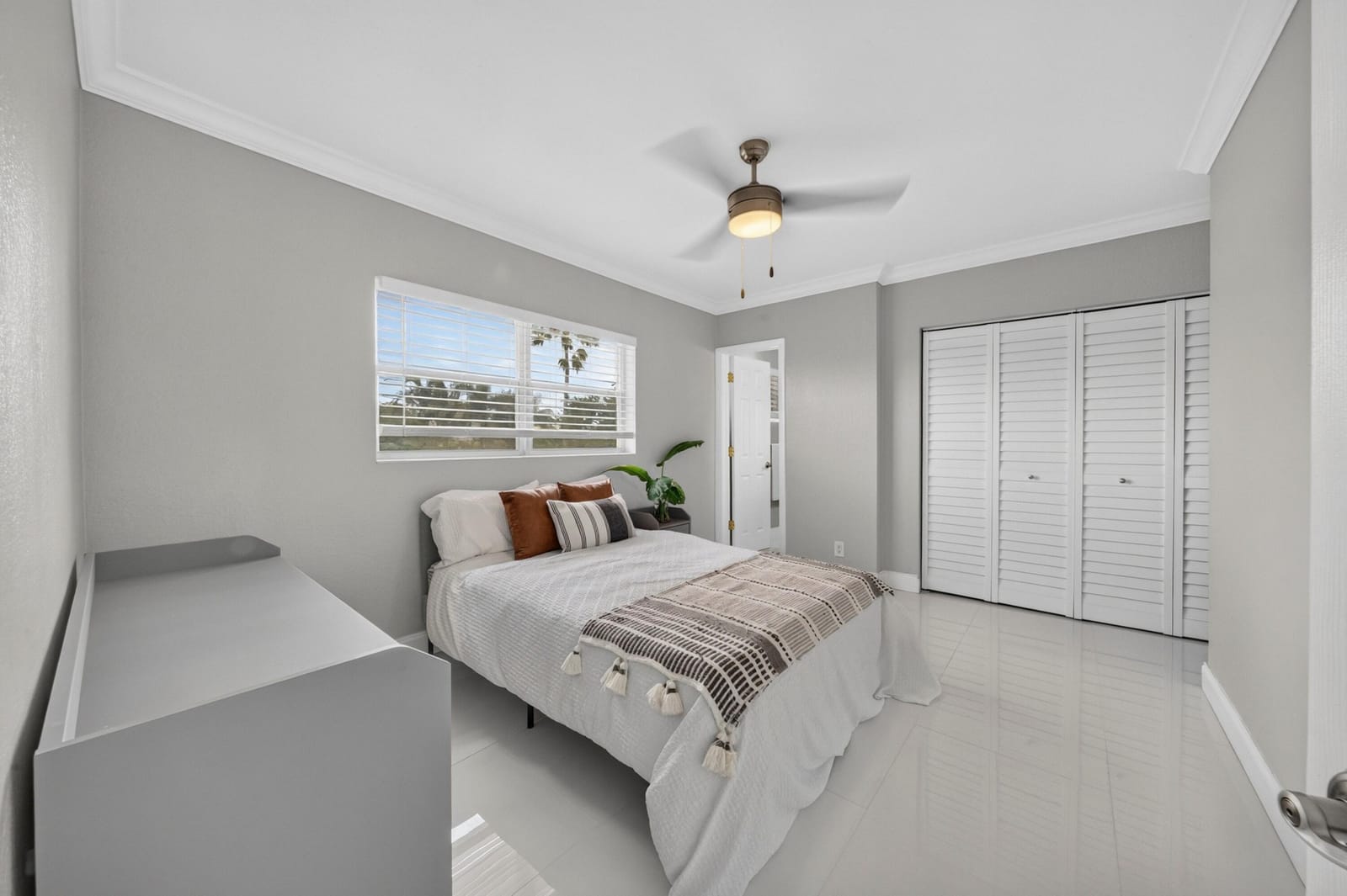 744 NE 14th Avenue 21, Fort Lauderdale, FL 33304 photo 22