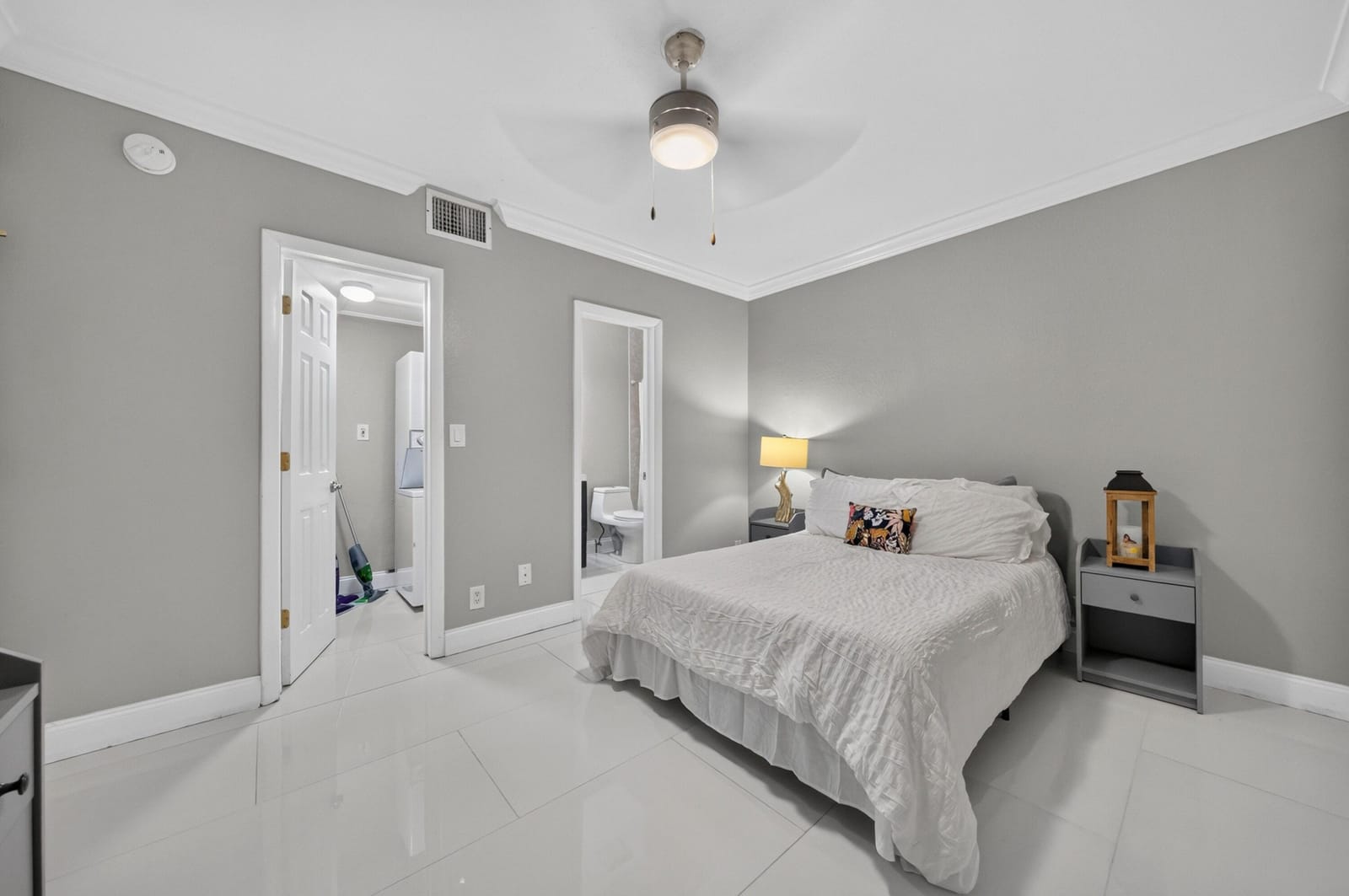 744 NE 14th Avenue 21, Fort Lauderdale, FL 33304 photo 24