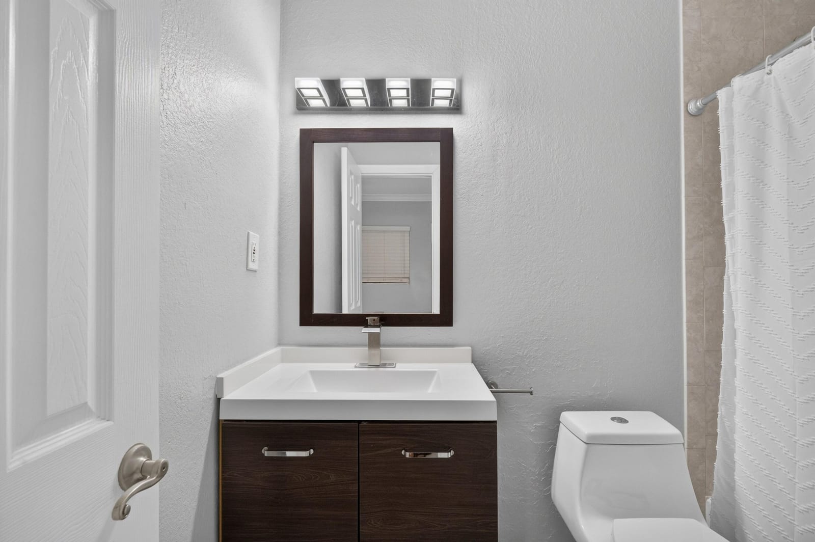 744 NE 14th Avenue 21, Fort Lauderdale, FL 33304 photo 25