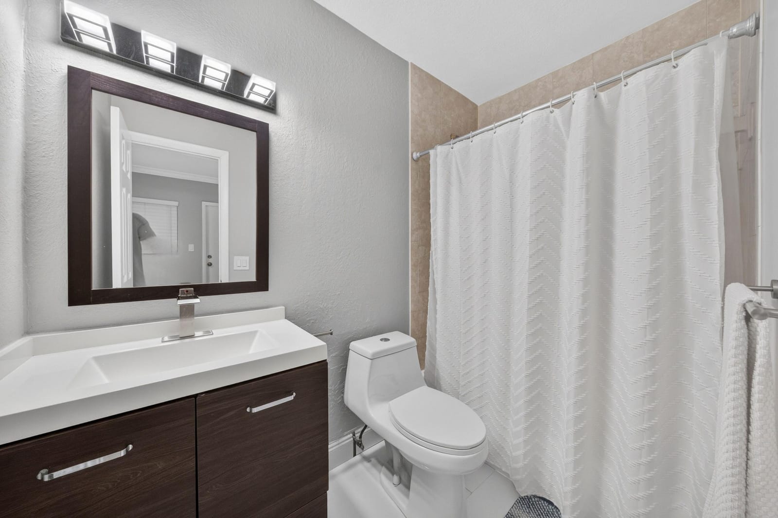 744 NE 14th Avenue 21, Fort Lauderdale, FL 33304 photo 26