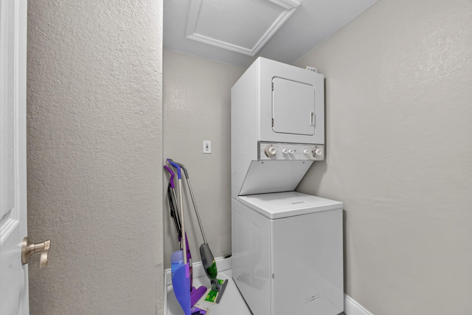 744 NE 14th Avenue 21, Fort Lauderdale, FL 33304 photo 27