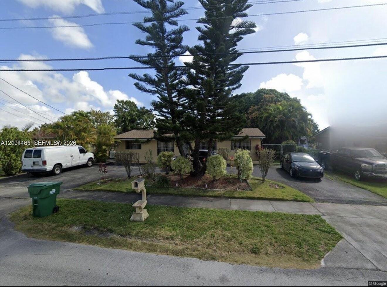1 bedroom home for sale at 4621 104th, Doral, FL 33165 — $1,500