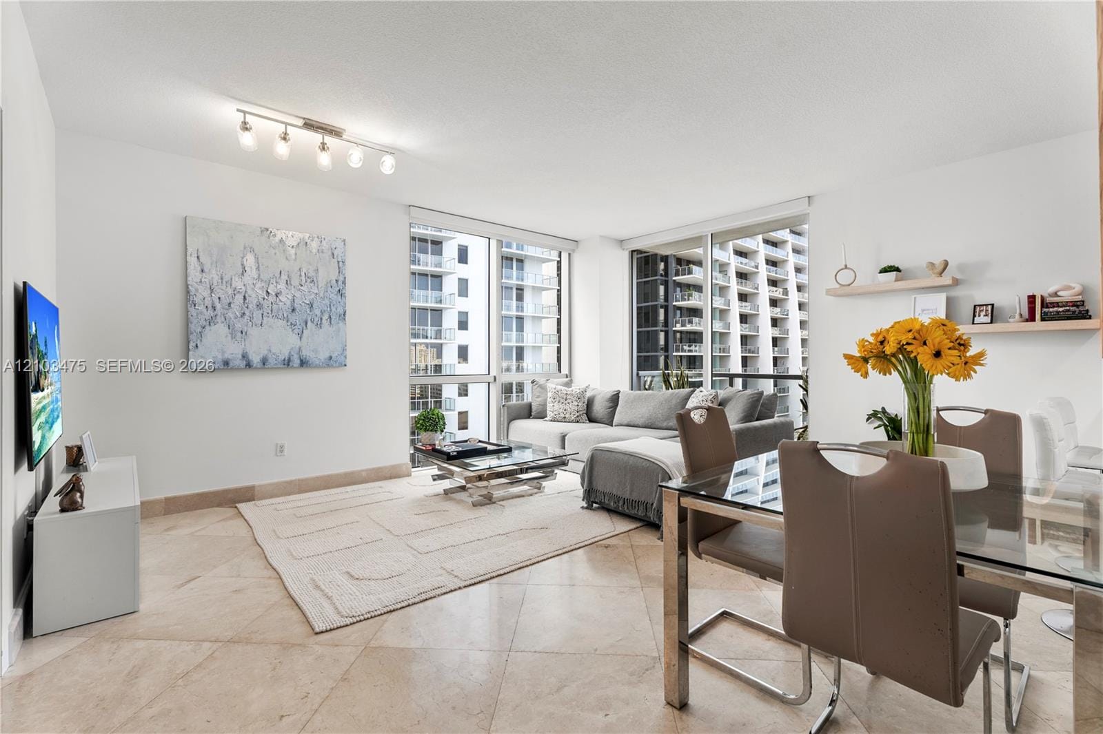 1060 Brickell Avenue 2117, Miami, FL 33131 photo 2