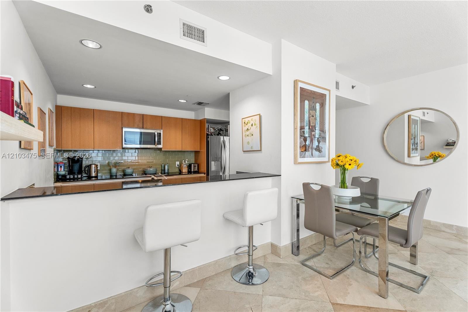 1060 Brickell Avenue 2117, Miami, FL 33131 photo 4